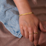 Stainless steel cubic clover bangle - Gold